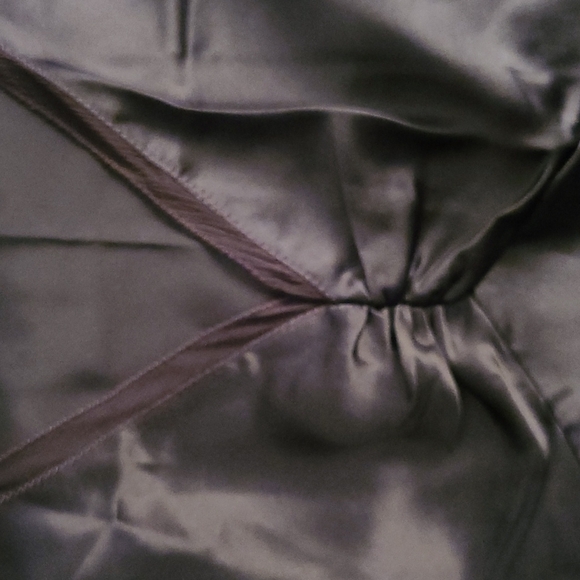 The Limited Silk Shell - Picture 3 of 7